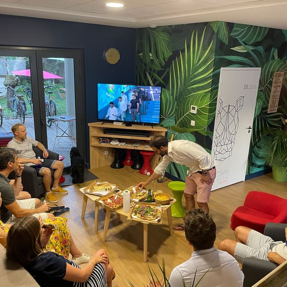 Soirée foot chez BigFive Coworking
