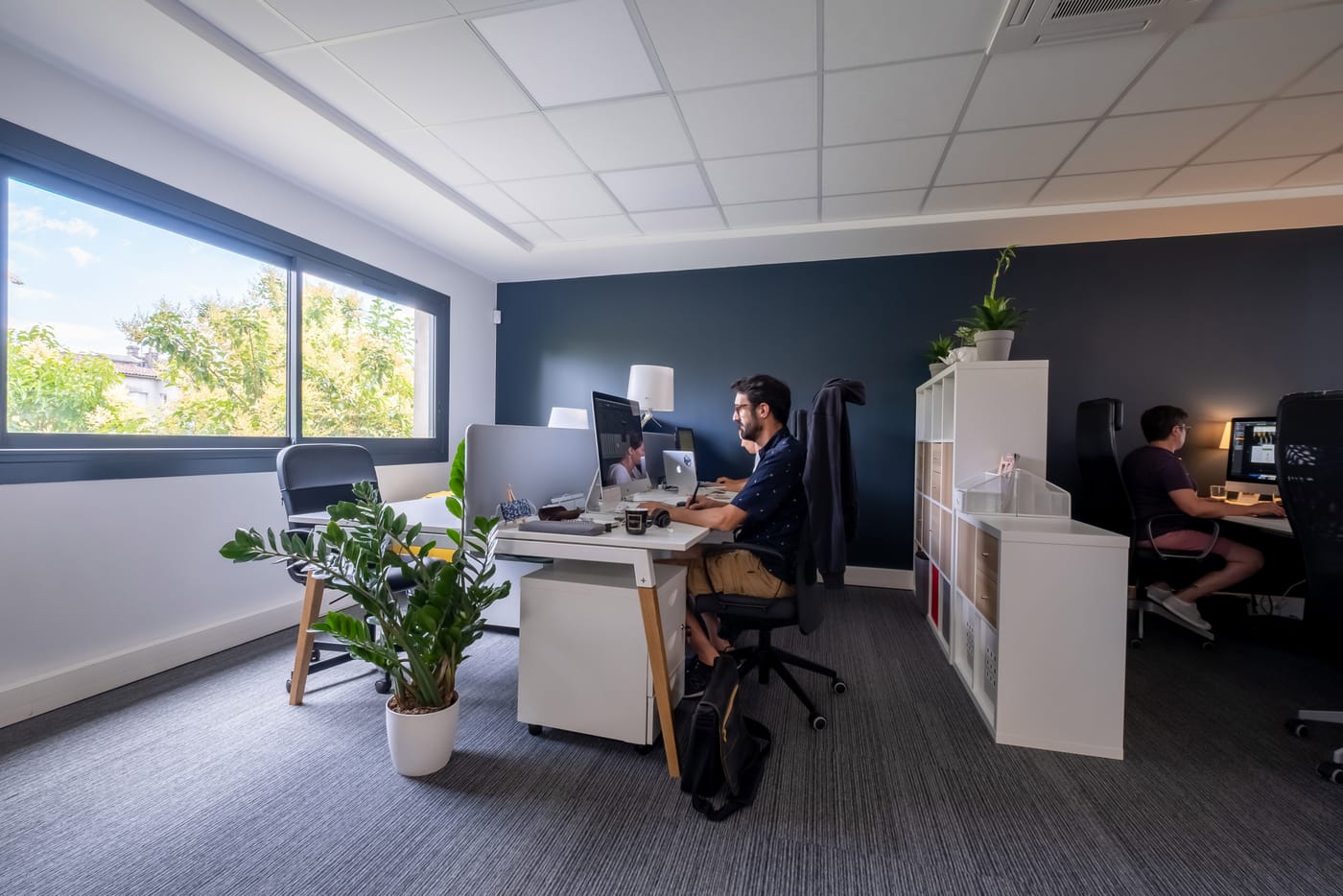 L'open space lumineux de BigFive Coworking aux Chartrons